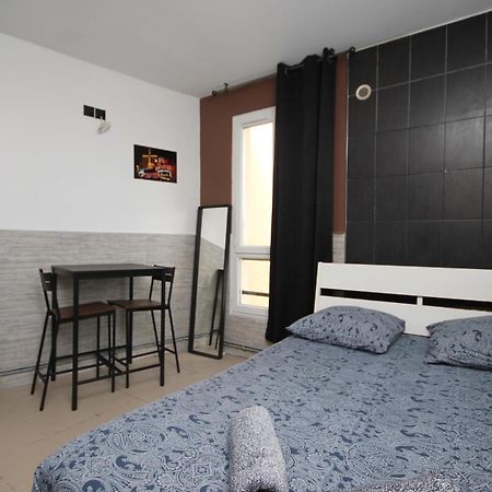 04 - Chambre Avec Lit Double Proche Paris Et Transports Wifi Saint-Denis-en-Margeride Exterior foto