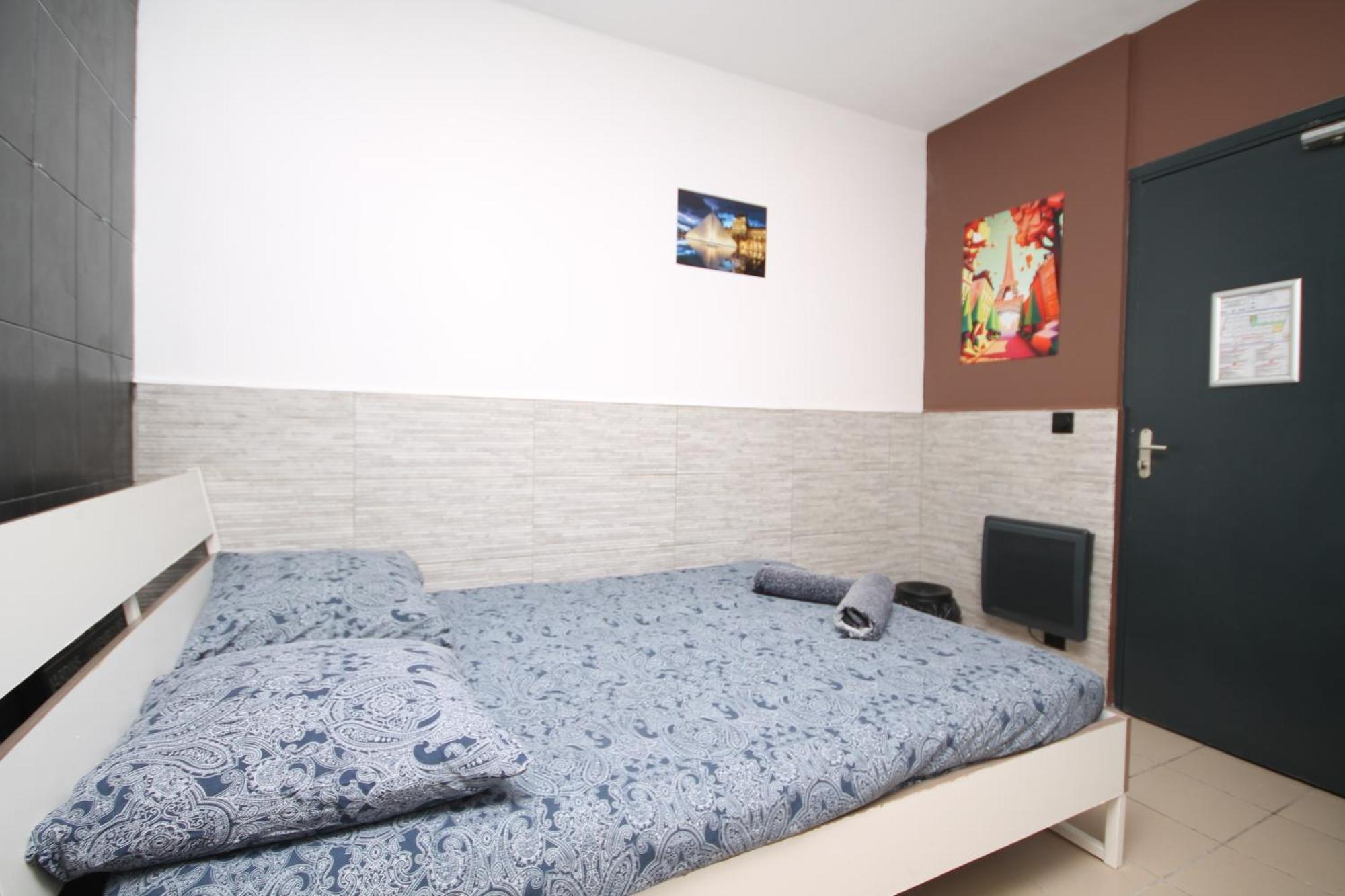 04 - Chambre Avec Lit Double Proche Paris Et Transports Wifi Saint-Denis-en-Margeride Exterior foto